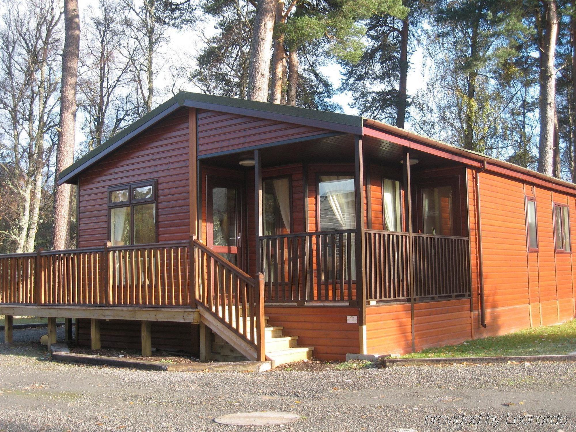 Loch Kinord Hotel Dinnet Exterior photo